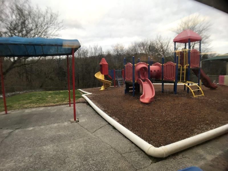 Income Producing Property on Emory Road: 712 East Emory Rd, Powell, TN 37849